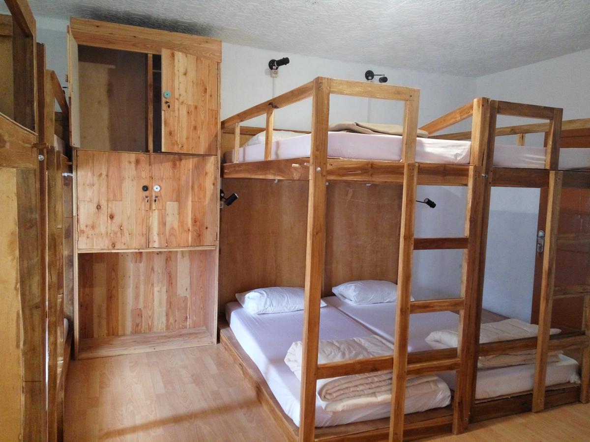 Tani Jiwo Hostel Diyeng Экстерьер фото