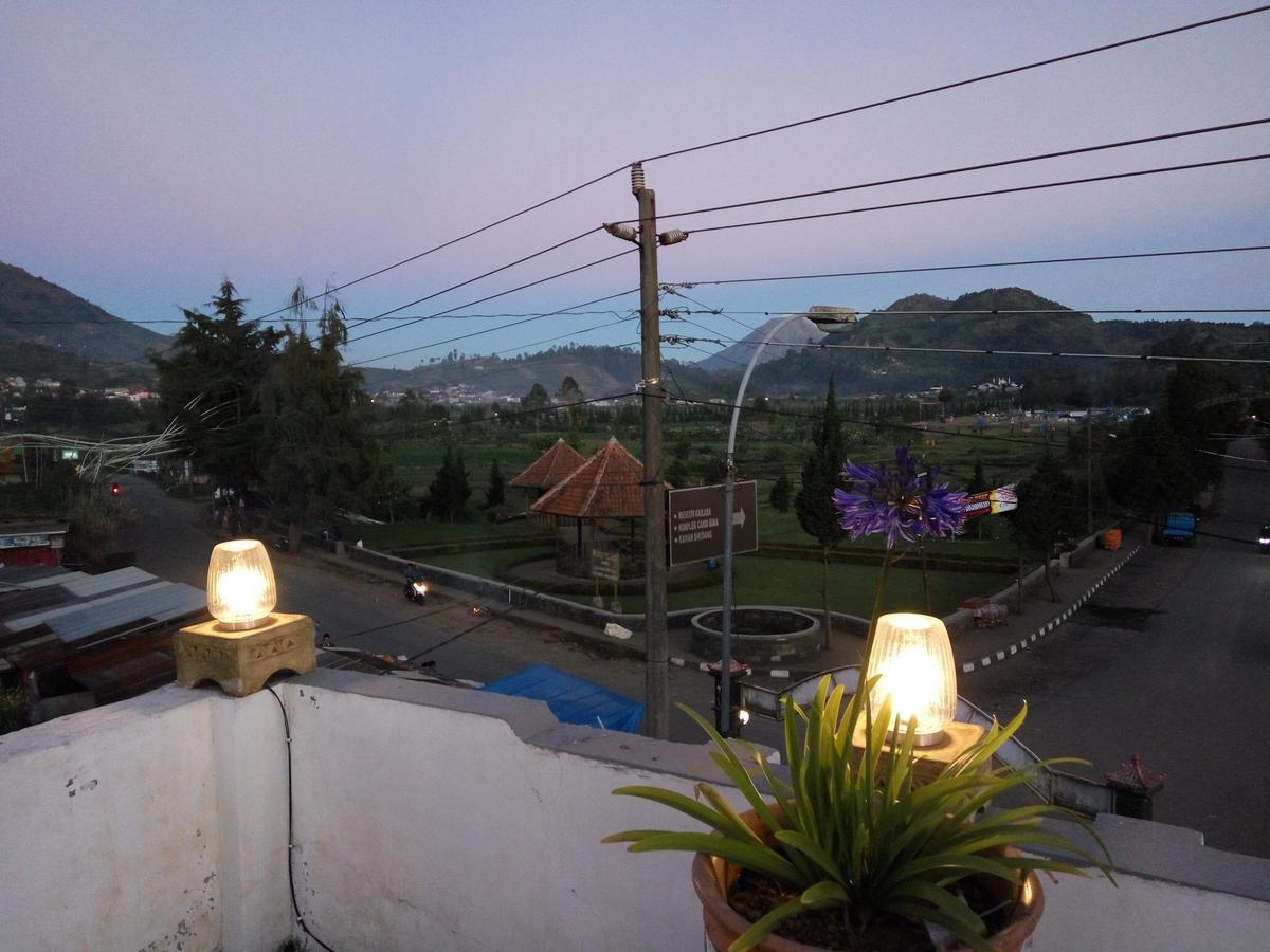 Tani Jiwo Hostel Diyeng Экстерьер фото